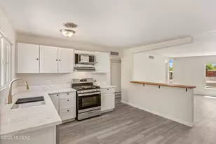 7617 E Morelos Pl, Tucson, AZ 85710 - Photo 17