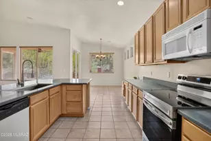4058 N Sunset Cliff Pl, Tucson, AZ 85750 - Photo 11