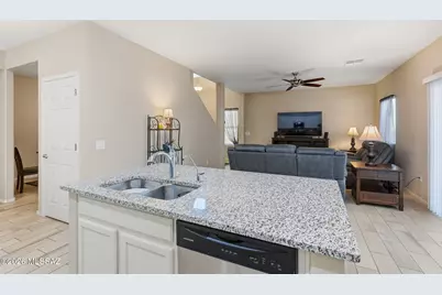 8855 E Abrams Loop, Tucson, AZ 85710 - Photo 13