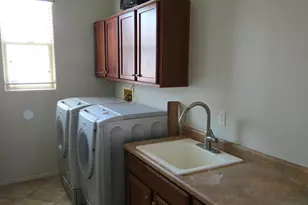 9927 E Karst Pl, Tucson, AZ 85748 - Photo 5
