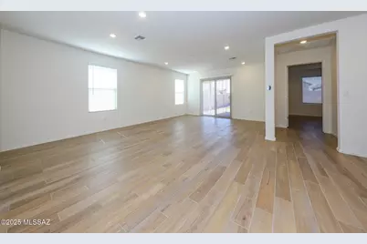 9122 E Red Bluff Court, Tucson, AZ 85730 - Photo 3
