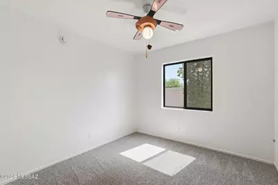 10811 E Limberbush Place, Tucson, AZ 85748 - Photo 19