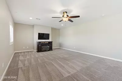 8910 W Irongate Road, Tucson, AZ 85743 - Photo 11