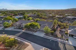 11653 N Desert Holly Dr, Tucson, AZ 85737 - Photo 3