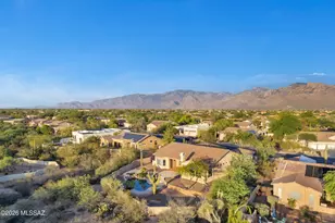 11653 N Desert Holly Dr, Tucson, AZ 85737 - Photo 47