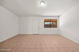 5960 S Birchwood Dr, Tucson, AZ 85746 - Photo 9