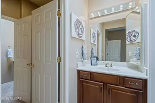 7452 E Ridge Point Rd, Tucson, AZ 85750 - Photo 17