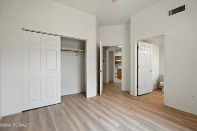 2447 N Fair Oaks Avenue, Tucson, AZ 85712 - Photo 17