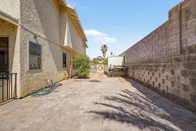 8966 N Obsidian Place, Tucson, AZ 85742 - Photo 33