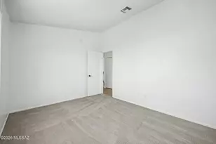 8966 N Obsidian Pl, Tucson, AZ 85742 - Photo 27