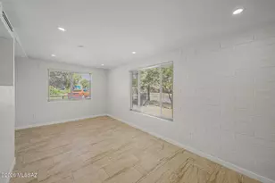 205 E District St, Tucson, AZ 85714 - Photo 7
