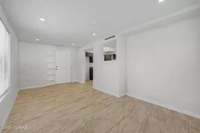 205 E District Street, Tucson, AZ 85714 - Photo 9