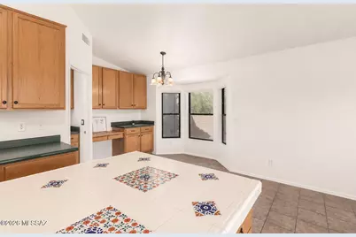 2125 E Cypress Canyon Drive, Green Valley, AZ 85614 - Photo 7