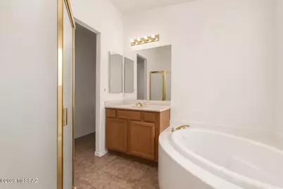2125 E Cypress Canyon Drive, Green Valley, AZ 85614 - Photo 19