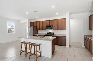 2231 W Desert Topaz Wy, Tucson, AZ 85742 - Photo 17