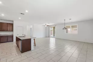 2231 W Desert Topaz Wy, Tucson, AZ 85742 - Photo 13