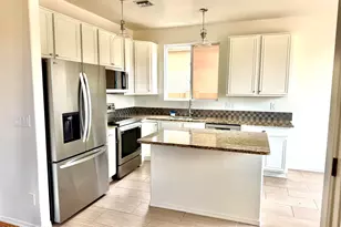 3057 W Desert Glory Dr, Tucson, AZ 85745 - Photo 3