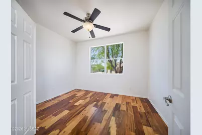 3057 W Desert Glory Drive, Tucson, AZ 85745 - Photo 5