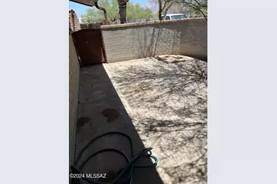 51 E Mills Drive #B, Tucson, AZ 85705 - Photo 1