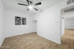 18201 W Tucker Rd, Marana, AZ 85653 - Photo 9