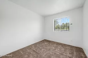 1427 E Silverlake Rd, Tucson, AZ 85713 - Photo 19