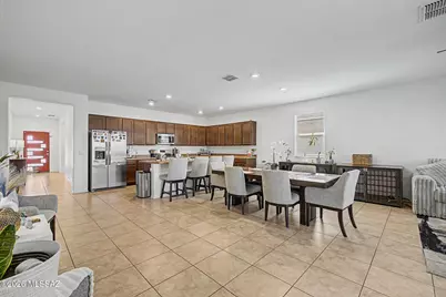 4981 E Wash Overlook Drive, Tucson, AZ 85706 - Photo 9