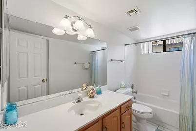10060 N Pitchingwedge Lane, Tucson, AZ 85737 - Photo 13