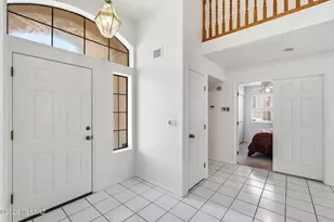 10060 N Pitchingwedge Ln, Tucson, AZ 85737 - Photo 3