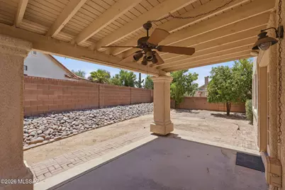 10060 N Pitchingwedge Lane, Tucson, AZ 85737 - Photo 29