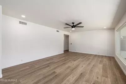 12521 E Calle Tatita, Tucson, AZ 85749 - Photo 9