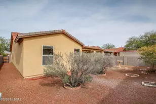 9410 E Grapevine Spring Pl, Tucson, AZ 85710 - Photo 31
