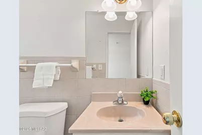 8261 E Kenyon Drive, Tucson, AZ 85710 - Photo 21