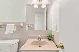 8261 E Kenyon Dr, Tucson, AZ 85710 - Photo 21