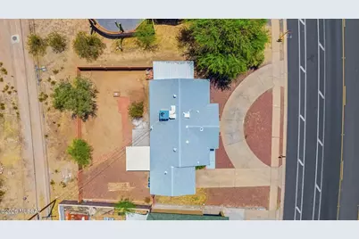 8261 E Kenyon Drive, Tucson, AZ 85710 - Photo 3