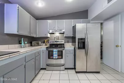 9789 E Burnett Street, Tucson, AZ 85730 - Photo 5