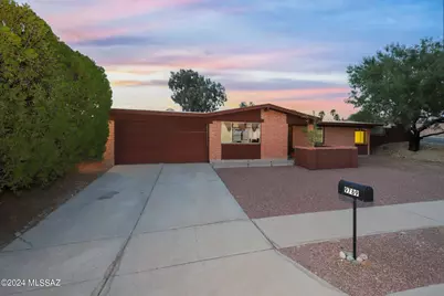 9789 E Burnett Street, Tucson, AZ 85730 - Photo 1