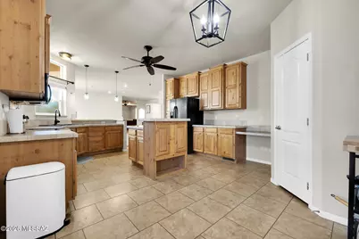 7045 N Hot Desert Trail, Tucson, AZ 85743 - Photo 19