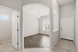 9002 W Grayling Dr, Marana, AZ 85653 - Photo 5