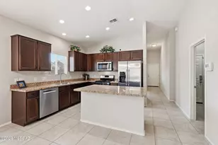 9002 W Grayling Dr, Marana, AZ 85653 - Photo 9