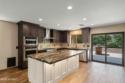 1290 W Molinetto Drive, Oro Valley, AZ 85737 - Photo 11
