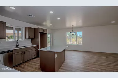 8457 S Kiva Drive, Safford, AZ 85546 - Photo 9