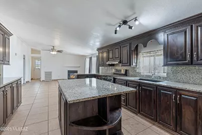 10935 S Swan Road, Tucson, AZ 85756 - Photo 13