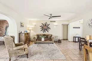 158 W Los Robles, Green Valley, AZ 85614 - Photo 7