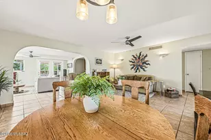 158 W Los Robles, Green Valley, AZ 85614 - Photo 11