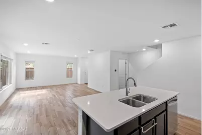 1008 E Descent Street, Tucson, AZ 85719 - Photo 13