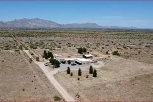 827 E Newland St, Pearce, AZ 85625 - Photo 3