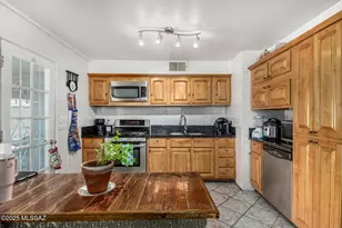 453 E Calle Socorro, Nogales, AZ 85621 - Photo 17
