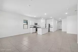 6711 W Star Wash Loop W, Tucson, AZ 85757 - Photo 3
