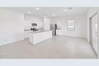6766 W Starwash Loop W, Tucson, AZ 85757 - Photo 9