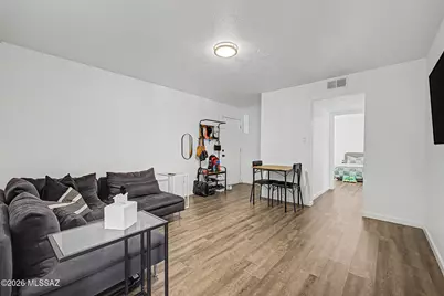 1620 N Wilmot Road #UNIT E141, Tucson, AZ 85712 - Photo 5